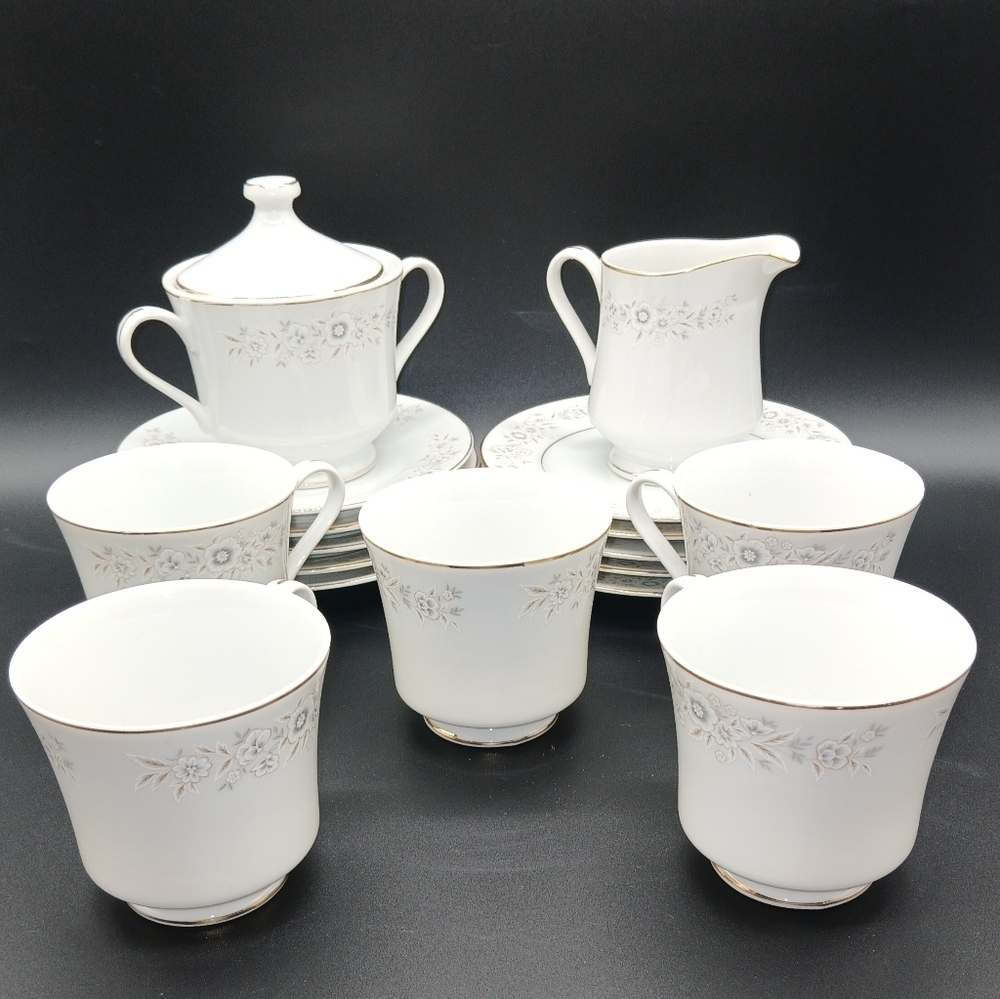Winchester China Tea Set by Diamond China (Japan)​​​